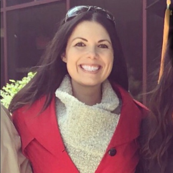 Meet your Posher, Sarah - Picture 3 of 6